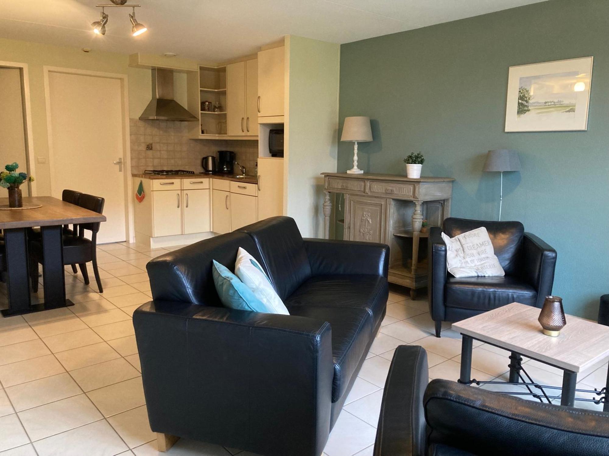 Accommodatie In Herbouwde Boerenschuur Koestal 勒特朗舍芒 外观 照片