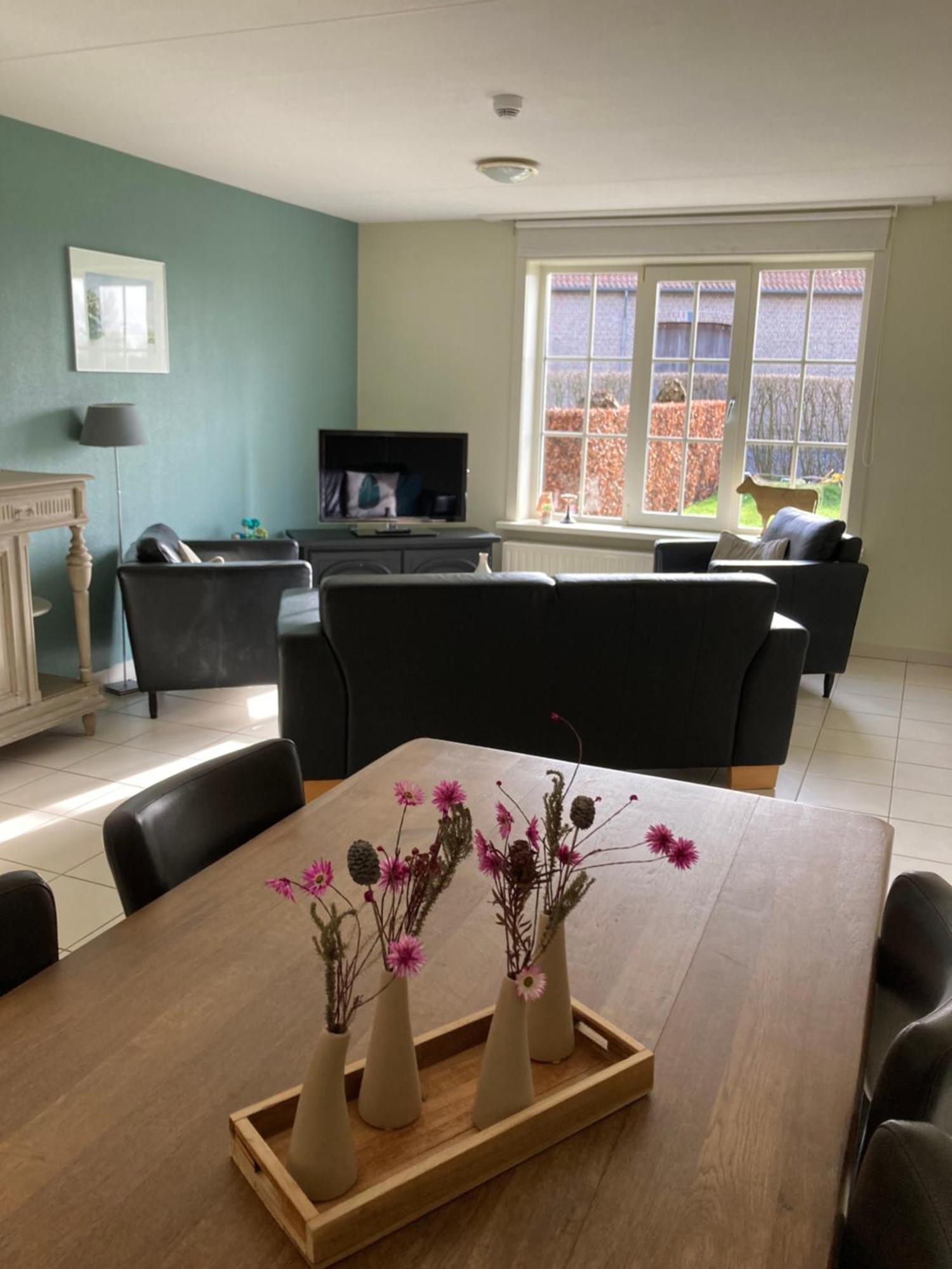 Accommodatie In Herbouwde Boerenschuur Koestal 勒特朗舍芒 外观 照片